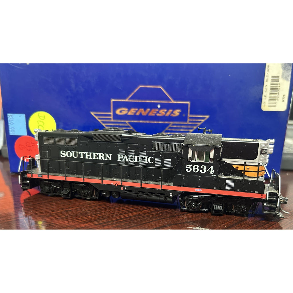 HO Scale Athearn G62616 Southern Pacific Black Widow #5634 HO GP9