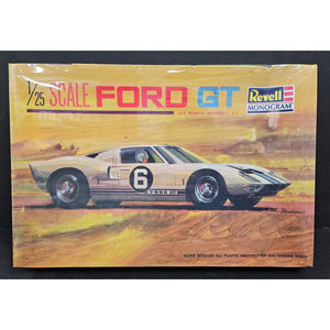 1/25 Revell Ford GT Plastic Model Kit