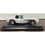 1/24 Scale Bburago 1957 White Ferrari Testarossa with N.A.R.T. Decals