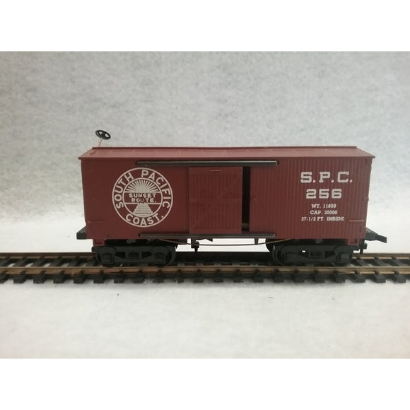 HO Scale Mantua Southern Pacific Coast Box car