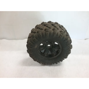 1 - X-Maxx Tire & Rim - rim cracked/repairable