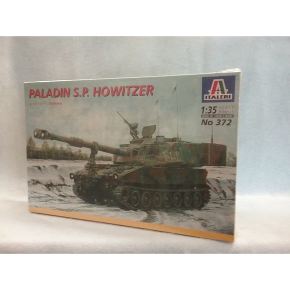 1/35 Scale Italeri No.372. Paladin S.P. Howitzer
