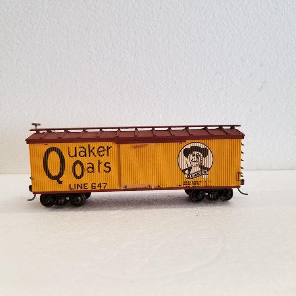 HO Scale Main Line Models  37' Quaker Oats Box Car