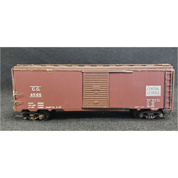 HO Scale Classic Era Central Georgia 4565 Wooden Refrigerator Car