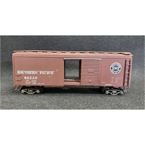 HO Scale Classic Era Southern Pacific Lines 60730 Wooden Refrigerator Car