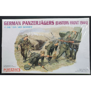 1/35 Scale Dragon 6058 German Panzerjagers Eastern Front 1944