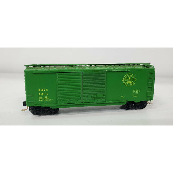 N Scale Micro Trains AD & N 2415 Box Car