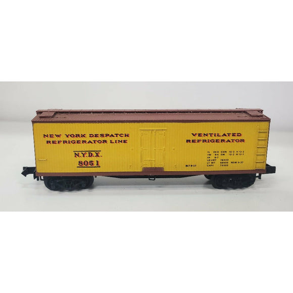 N Scale Micro Trains NYDX 8051 Box Car