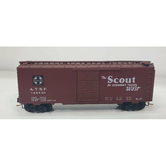 N Scale Micro Trains ATSF 144430 Box Car