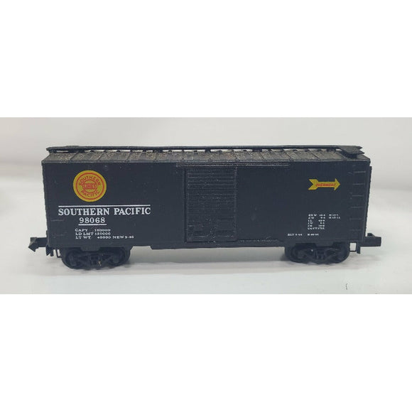 N Scale Micro Trains Southern Pacific 98068 Box Car