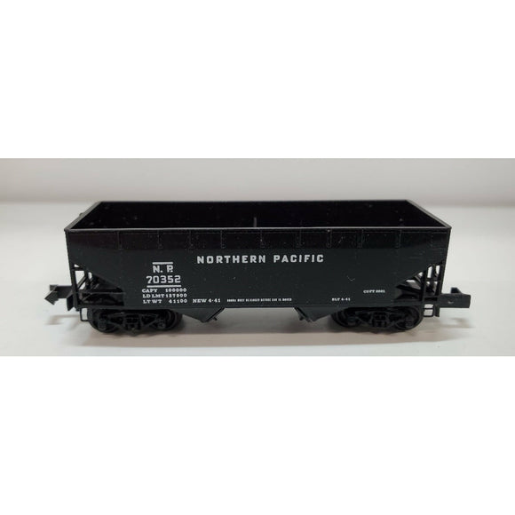 N Scale Micro Trains Northern Pacific 70352 Hopper
