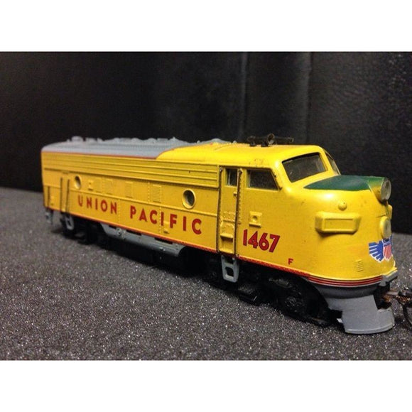 Athearn F7 Union Pacific unpowered - Swasey's Hardware & Hobbies