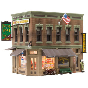 BR5024 HO B/U Corner Emporium