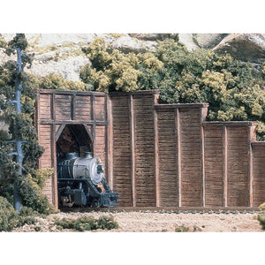 C1260 HO Retaining Wall, Timber (3)